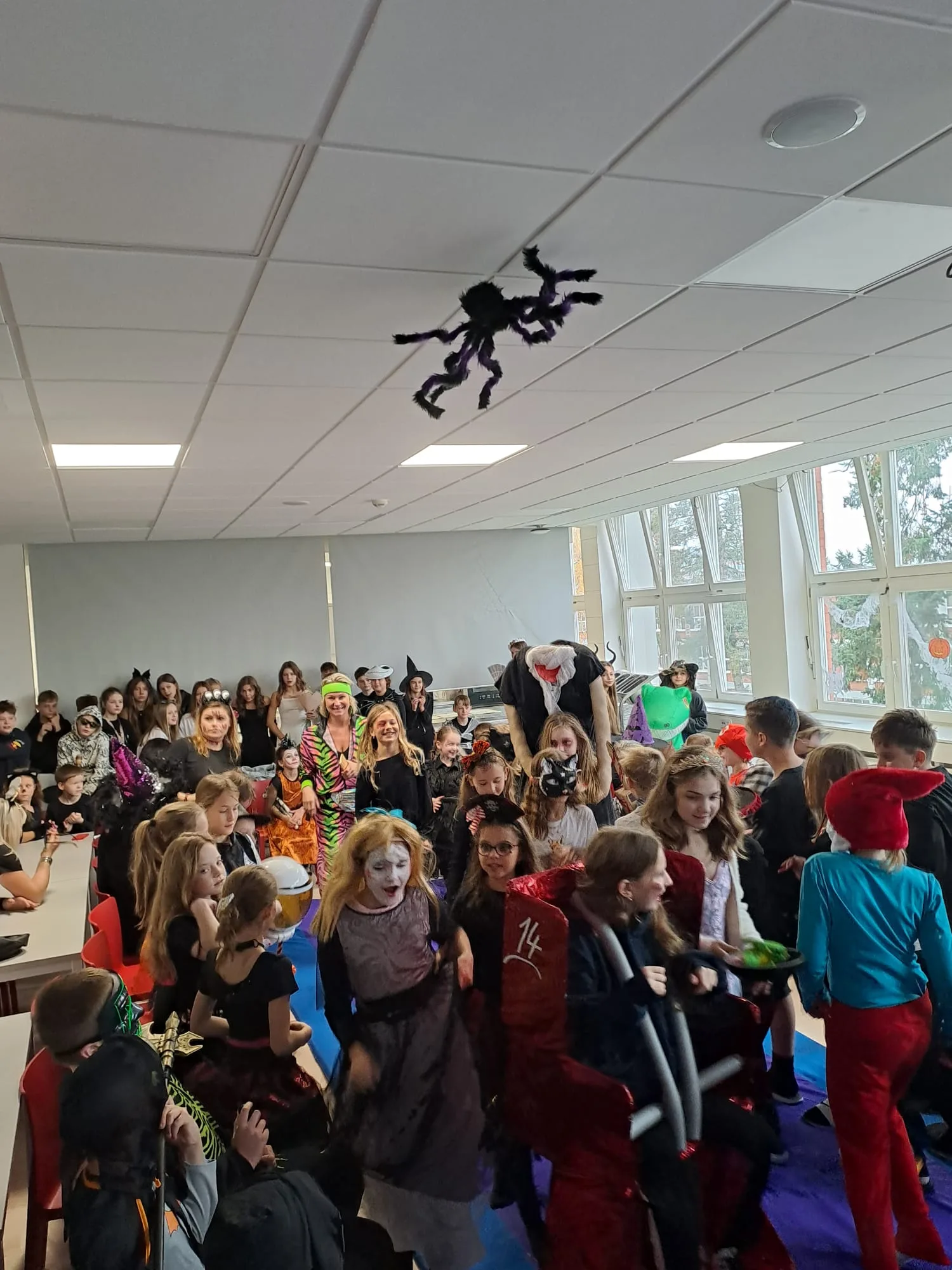 ORBIS Halloween párty 2024 v naší základní škole 7 3926c40c 2ec8 4f37 875e ab7db015cc99