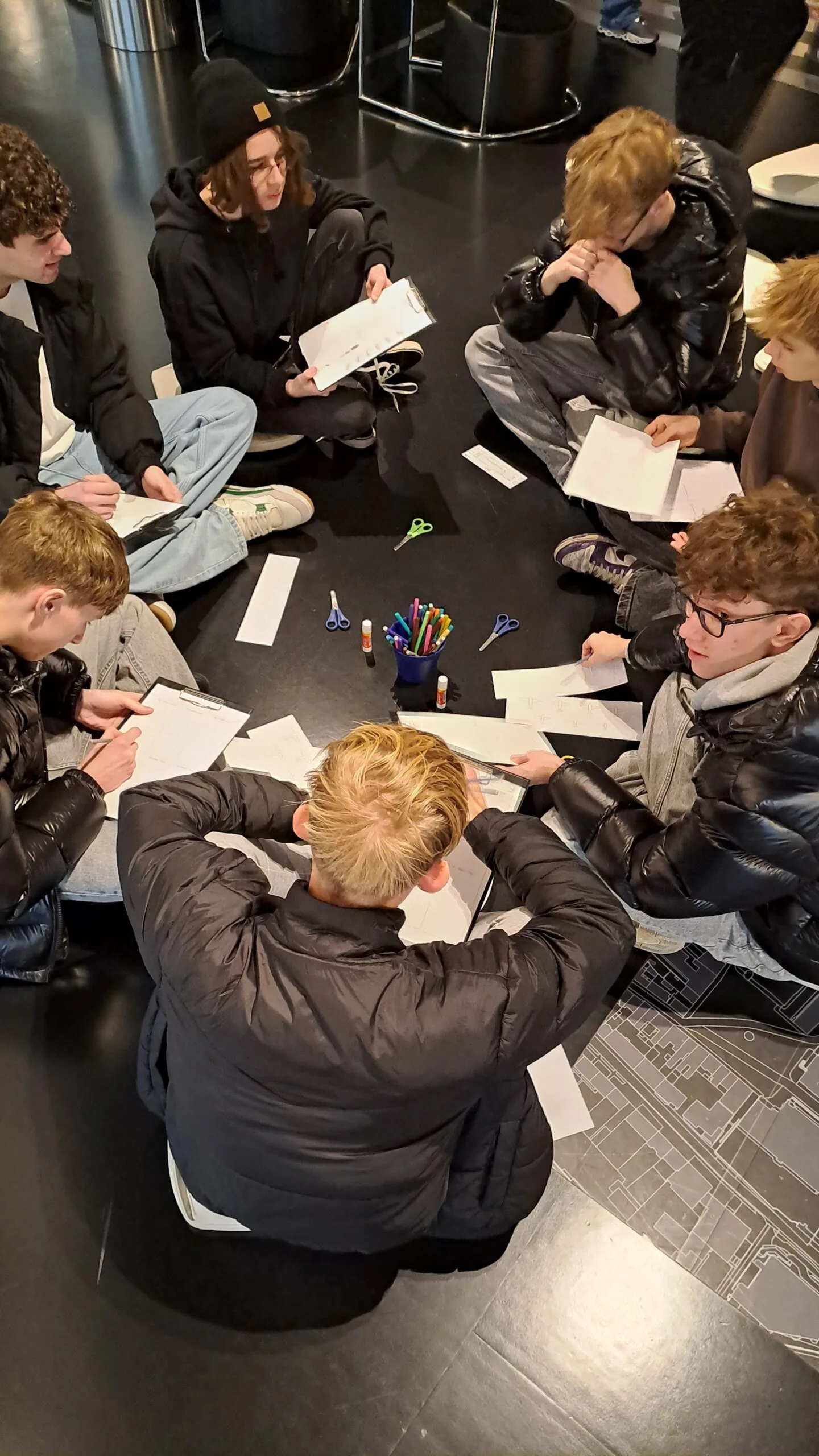„Náš zákazník – náš pán“ aneb Baťova inspirace pro naše IT studenty 3 20241203 110044 scaled 1