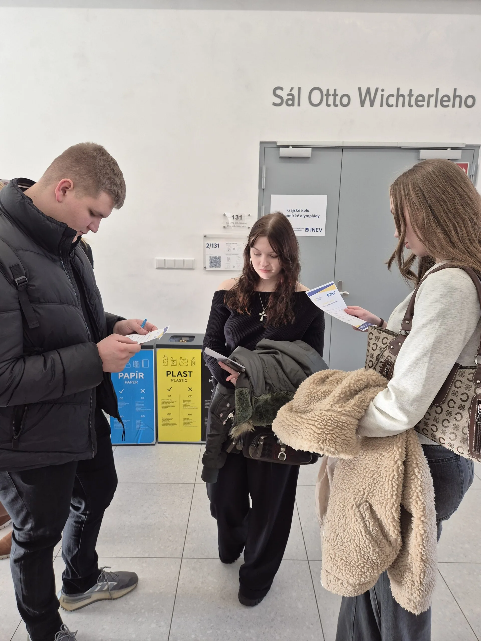 Úspěch našich studentů v krajském kole Ekonomické olympiády! 1 1000028729 scaled 1