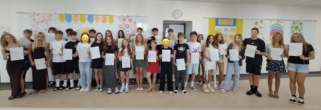 Cambridge zkoušky úspěšně za námi 5 AF055EAD FA5A 4C99 B98E 847ECE80C71B